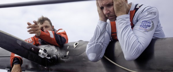 Ken Read from the USA has suffered a broken mast on the first leg of the VOR