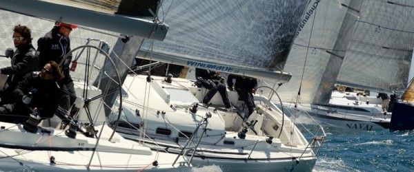 Interclubes 2012 - J105 © Ro Fernandez