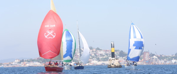 Regata ESGRUM Vuelta Isla Quiriquina 2013 Regata Esgrum 2013 © Escuela de Grumetes 01