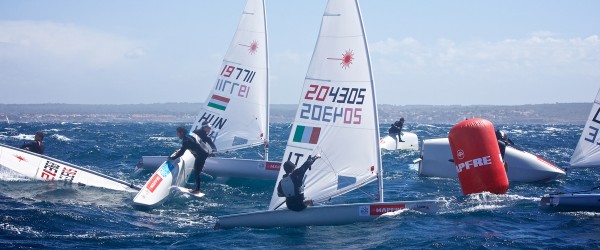 Trofeo Princesa Sofia Mapfre 2013: Larga con duras condiciones ©MartinezStudio.es