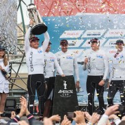 Luna Rossa y Oracle Team USA triunfan en la ACWS Nápoles