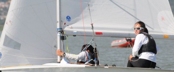 Mundial 420 Femenino: Horwitz y Middleton firmes en 1º 420 Ladies World Championship - Horwitz y Middleton - Flota Oro © Paul Szimak 2