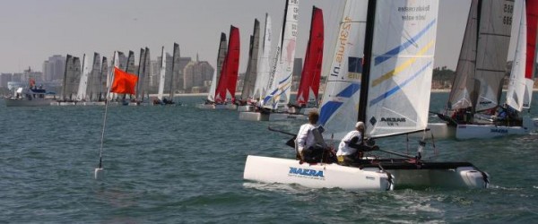 Mundial F18: Preparaciones y regata práctica F18 Class