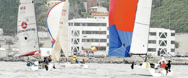 Regata Glorias Navales Talcahuano 2012 © Carolina Echagüe M. / El Diario de Concepción