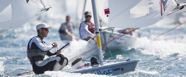 Mundial Laser Std 2013: Brasileño Scheidt lidera la tabla © Omansail.com